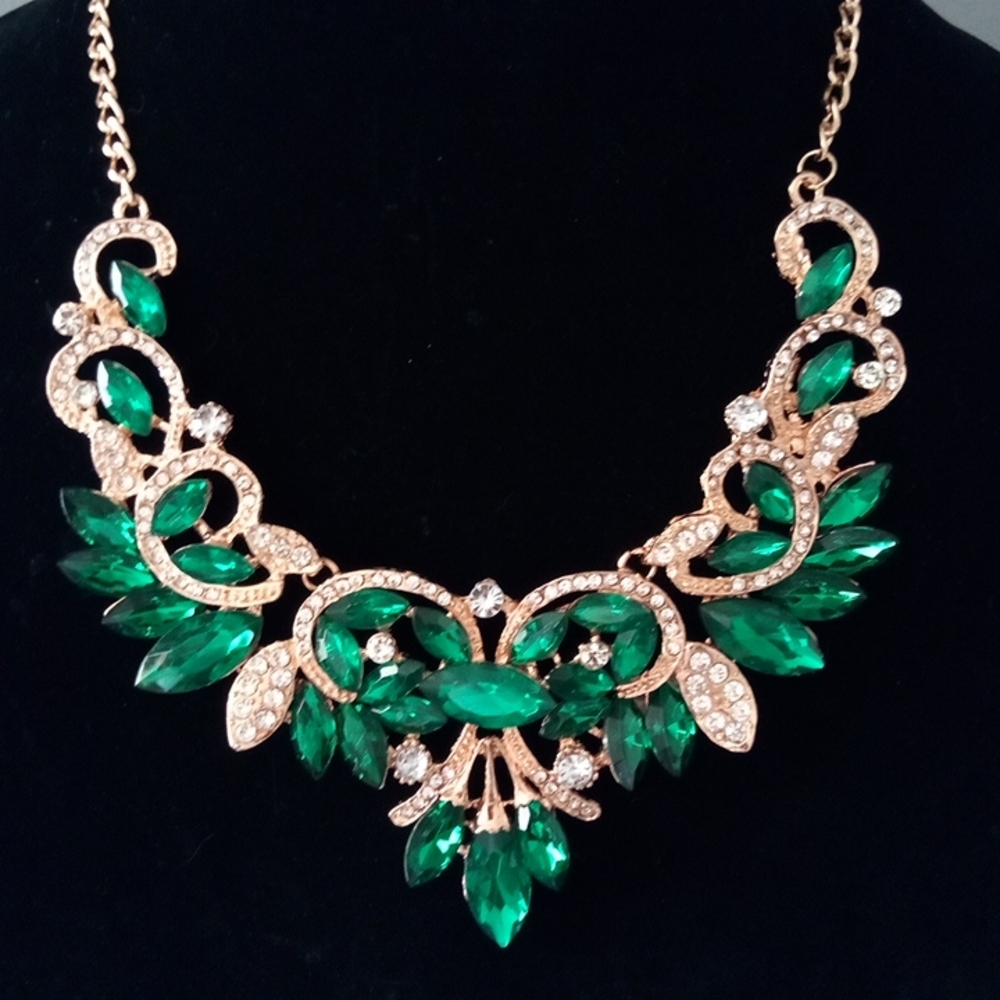 Jade Green Rhinestone Set - Picture 5 of 5